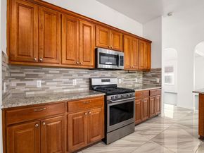 2816 Pedernales Falls DR, Pflugerville TX 78660