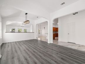 2816 Pedernales Falls DR, Pflugerville TX 78660