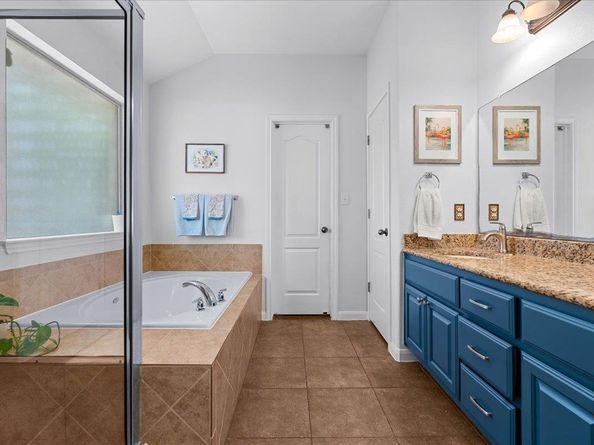 7200 Moon Rock RD, Austin TX 78739