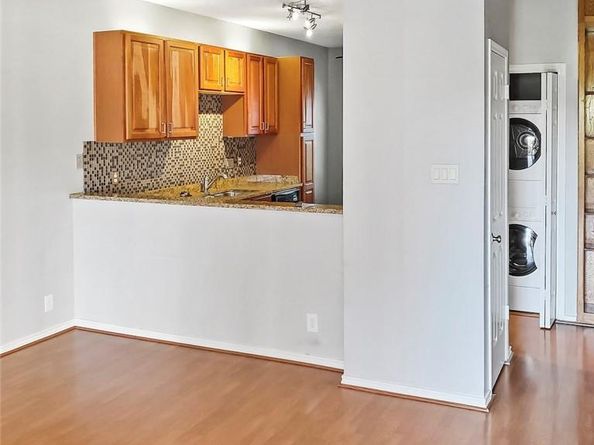 2414 Longview ST 206, Austin TX 78705