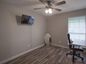 1015 E Yager LN 125, Austin TX 78753