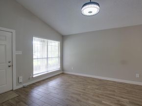 1015 E Yager LN 125, Austin TX 78753