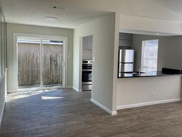 8706 Pineridge DR A, B, Austin TX 78729