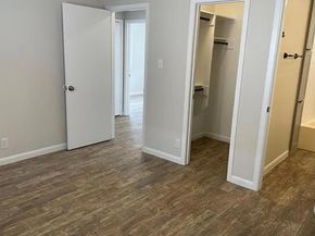 8706 Pineridge DR A, B, Austin TX 78729