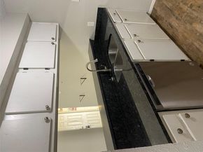 8706 Pineridge DR A, B, Austin TX 78729