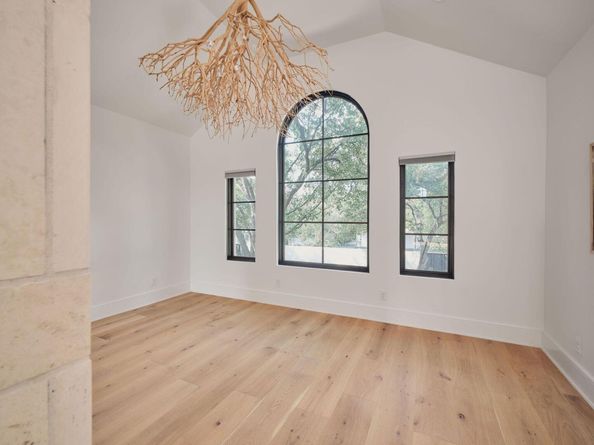 13 Niles RD, Austin TX 78703