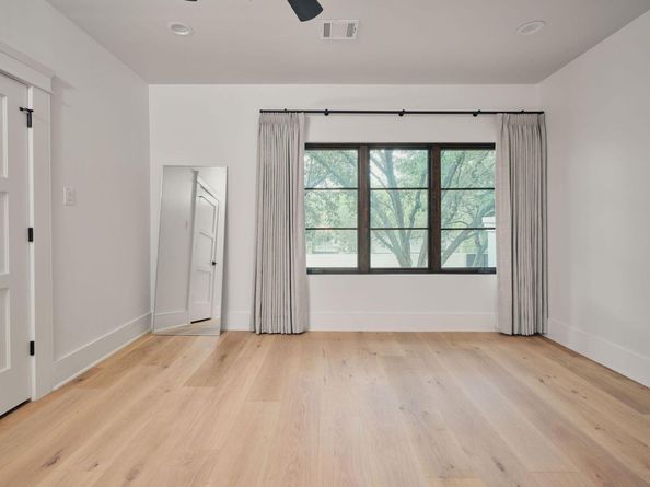 13 Niles RD, Austin TX 78703