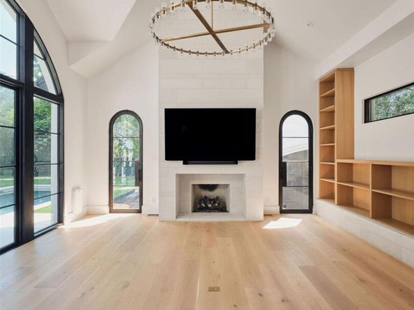 13 Niles RD, Austin TX 78703