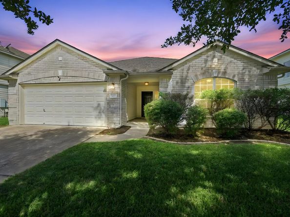 7817 Squirrel Hollow DR, Georgetown TX 78628