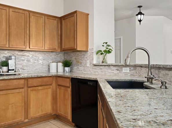 7817 Squirrel Hollow DR, Georgetown TX 78628