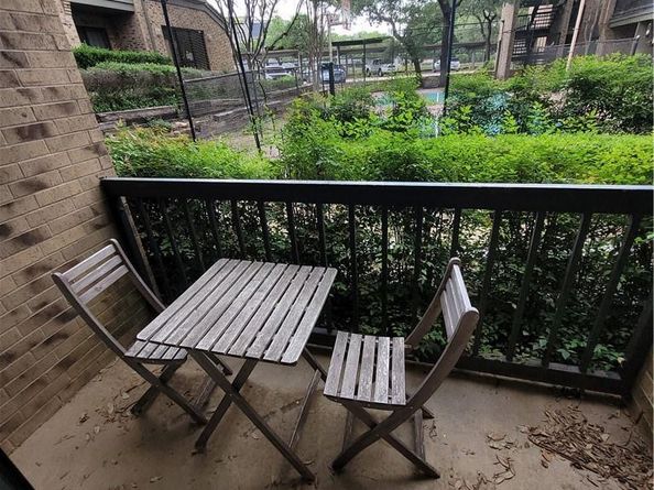 8888 Tallwood DR 1107, Austin TX 78759