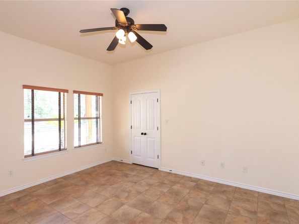 6004 Cimmaron TRL, Lago Vista TX 78645