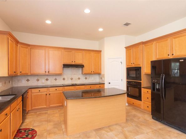 6004 Cimmaron TRL, Lago Vista TX 78645