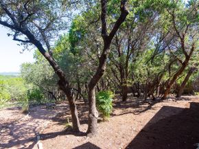 6004 Cimmaron TRL, Lago Vista TX 78645