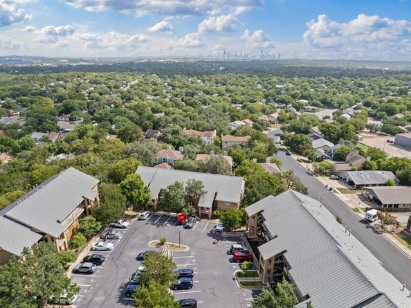 6810 Deatonhill DR 2101, Austin TX 78745
