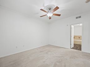 6810 Deatonhill DR 2101, Austin TX 78745