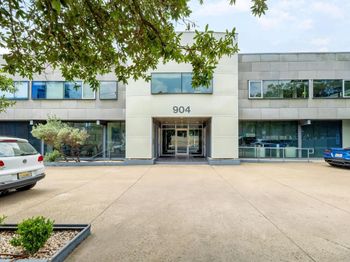 904 West Ave