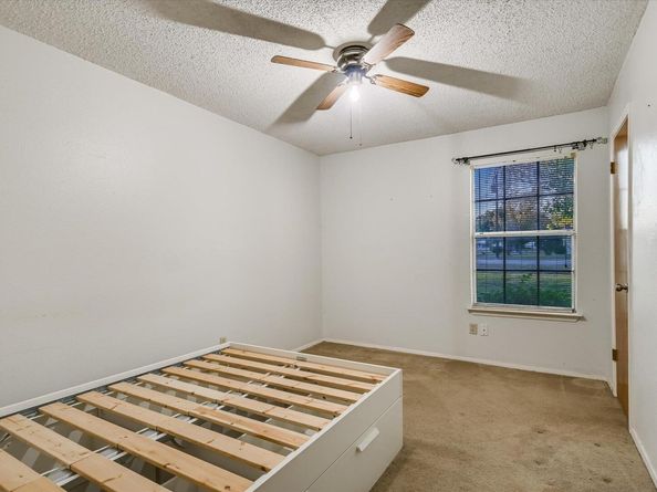 600 County Glen ST, Leander TX 78641