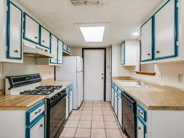 600 County Glen ST, Leander TX 78641