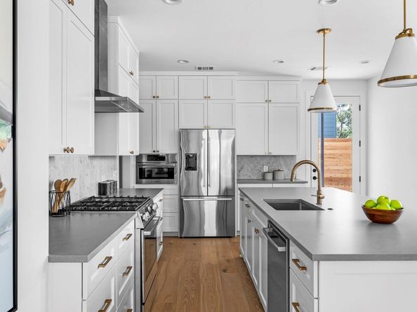 2105 SL Davis Ave 1, Austin TX 78702
