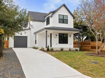 2105 SL Davis Ave