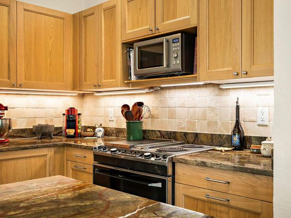 8200 Neely DR 119, Austin TX 78759