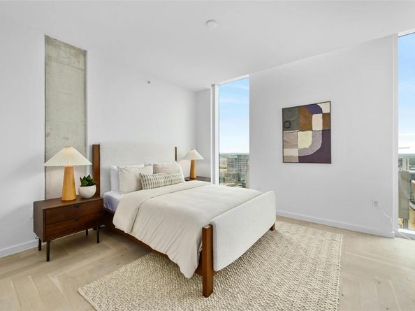 313 W 17th ST 1807, Austin TX 78701