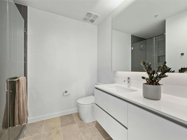 313 W 17th ST 1807, Austin TX 78701