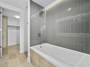 313 W 17th ST 1807, Austin TX 78701