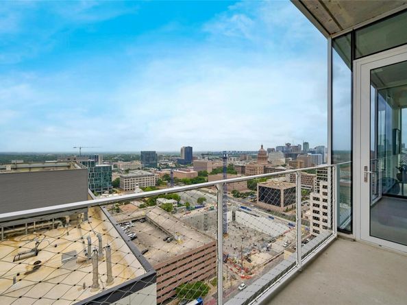 313 W 17th ST 1807, Austin TX 78701