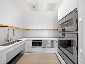 313 W 17th ST 1807, Austin TX 78701