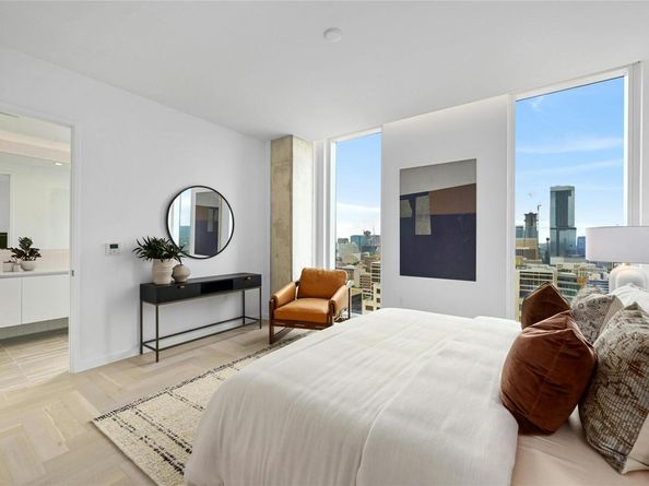 313 W 17th ST 1807, Austin TX 78701