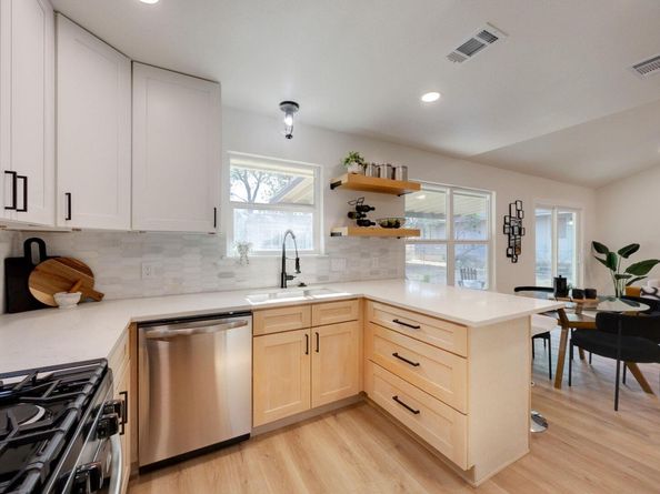 10003 Quail Hutch DR, Austin TX 78758