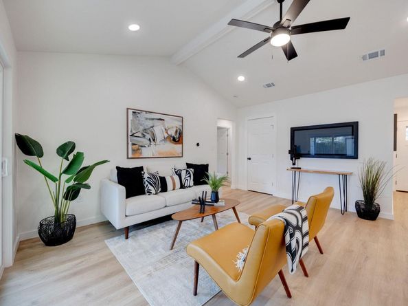 10003 Quail Hutch DR, Austin TX 78758