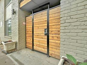 1307 Norwalk LN 104, Austin TX 78703