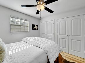 1307 Norwalk LN 104, Austin TX 78703