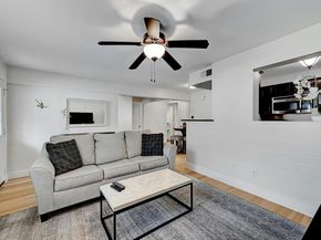 1307 Norwalk LN 104, Austin TX 78703