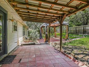 519 Cowal DR S, Spicewood TX 78669