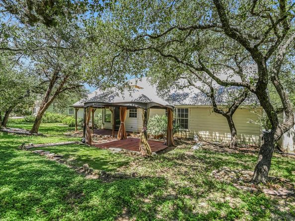 519 Cowal DR S, Spicewood TX 78669