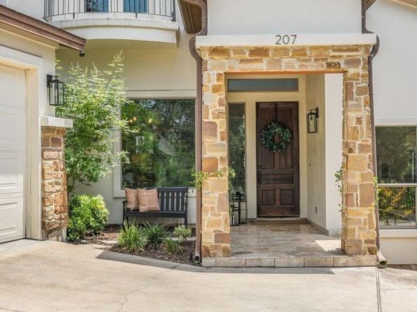 207 Spellbrook LN, Lakeway TX 78734