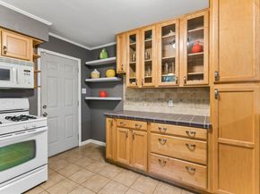 6902 Notre Dame DR, Austin TX 78723