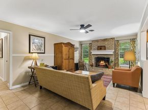 6902 Notre Dame DR, Austin TX 78723