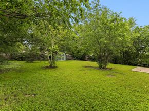 6902 Notre Dame DR, Austin TX 78723