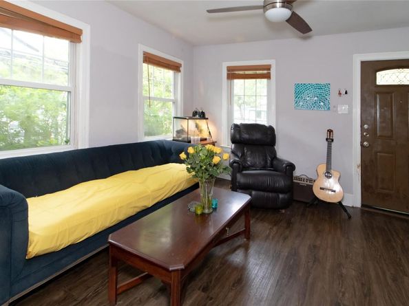 912 & 912 1/2 Calle Limon DR, Austin TX 78702