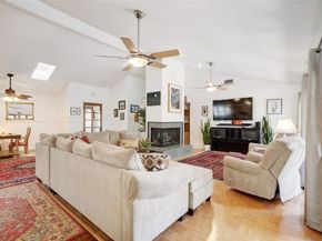 3813 Hidden HOLW, Austin TX 78731
