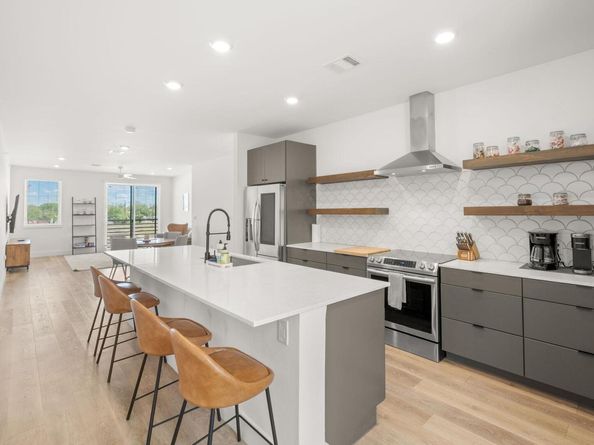 2709 E 5th ST 1306, Austin TX 78702
