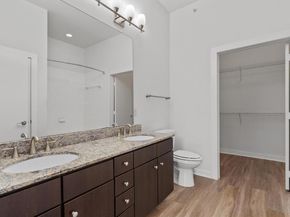 1900 Barton Springs RD 2027, Austin TX 78704