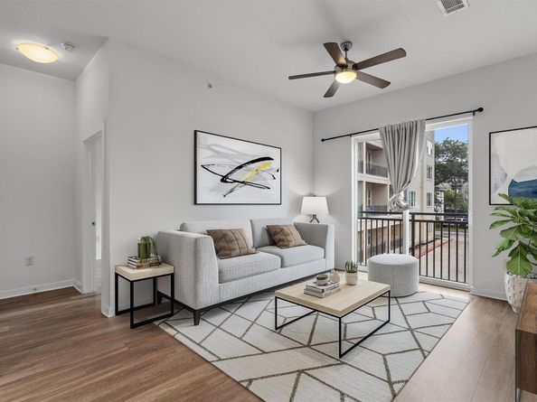 1900 Barton Springs RD 2027, Austin TX 78704