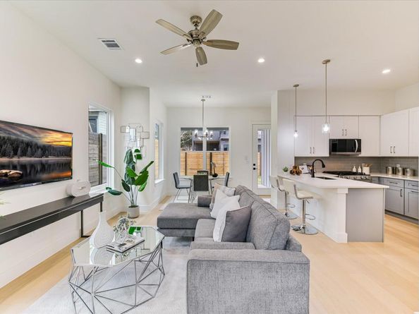 2006 Sl Davis Ave 2, Austin TX 78702