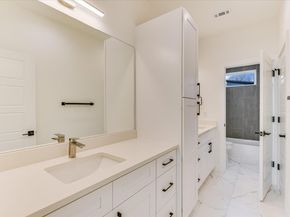 2006 Sl Davis Ave 2, Austin TX 78702